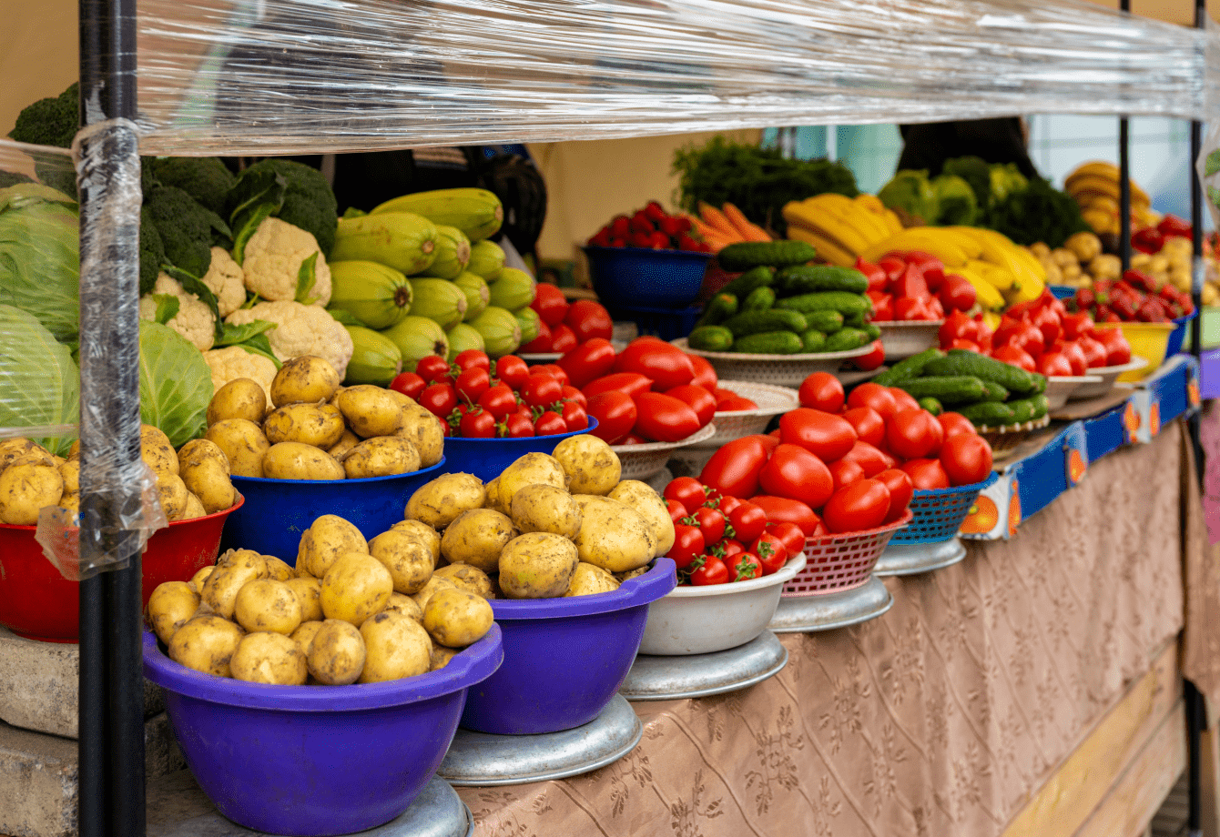 fruits and vegetables in Ukrainian